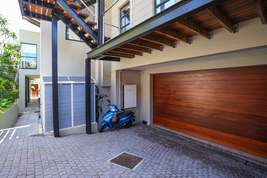 6 Bedroom Property for Sale in Camps Bay Western Cape